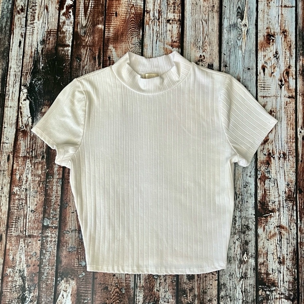 Bozzolo White Ribbed Mock Turtleneck Top